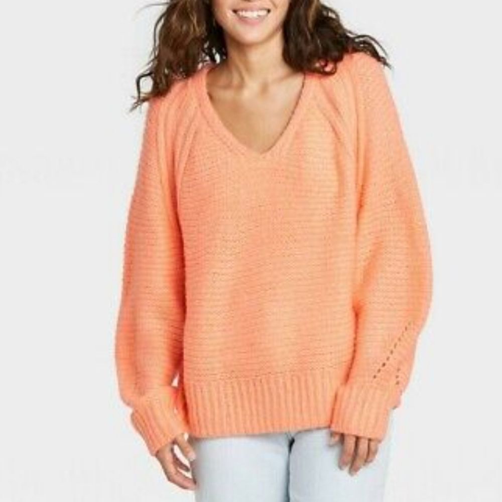 Universal Thread Balloon Sleeve V-Neck Pullover Sweater, Coral, Sz S